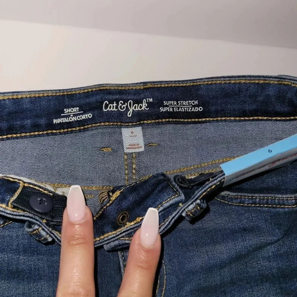 STRETCH denim shorts - Picture 2 of 3